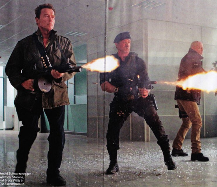 Shcwarzenegger, Stallone y Willis repartiendo fuego: nueva imagen de Los Indestructibles 2