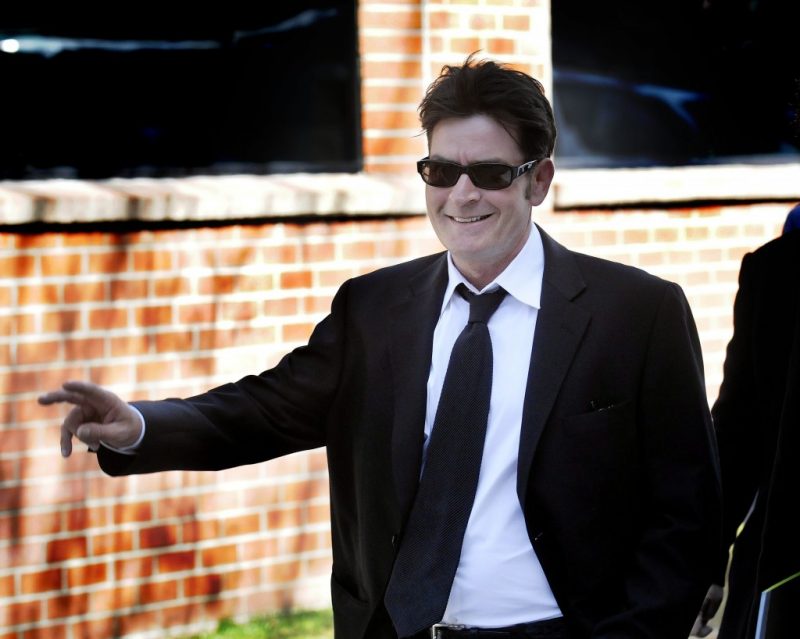 Charlie Sheen será presidente de EU en Machete Kills