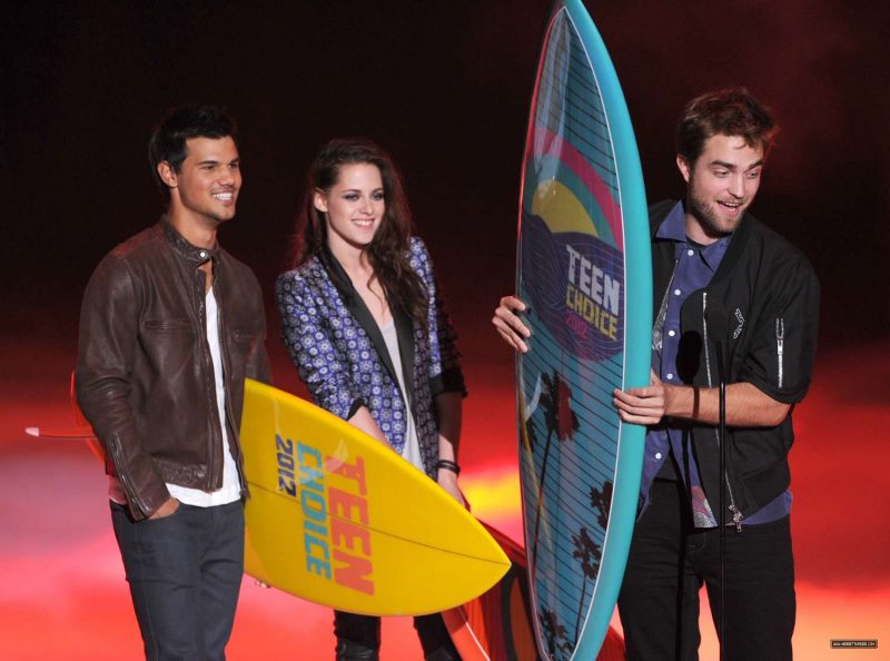 La Saga Crepúsculo: Amanecer - Parte 1 arrasa en los Teen Choice Awards 2012