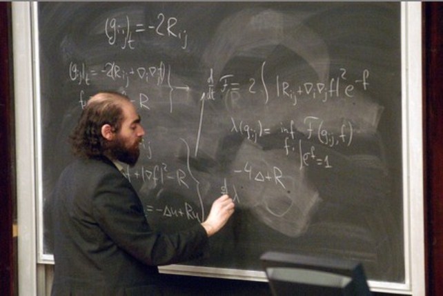 Filmará James Cameron película sobre el matemático ruso Grigori Perelman