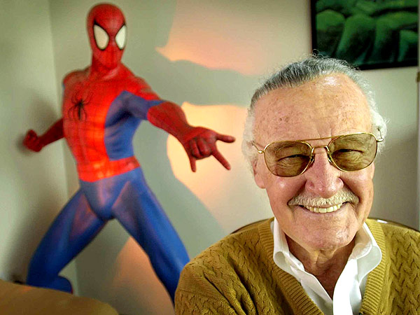 Stan Lee demanda a Disney por billones de dólares