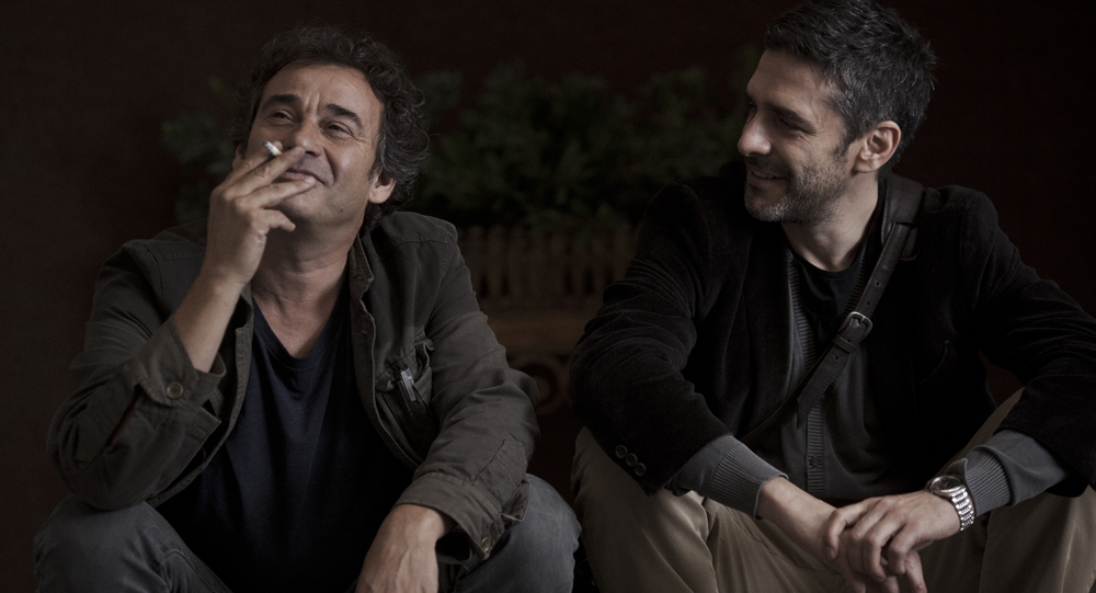 Tráiler de Una Pistola en Cada Mano | ¡Ellos cargan, ellas disparan!