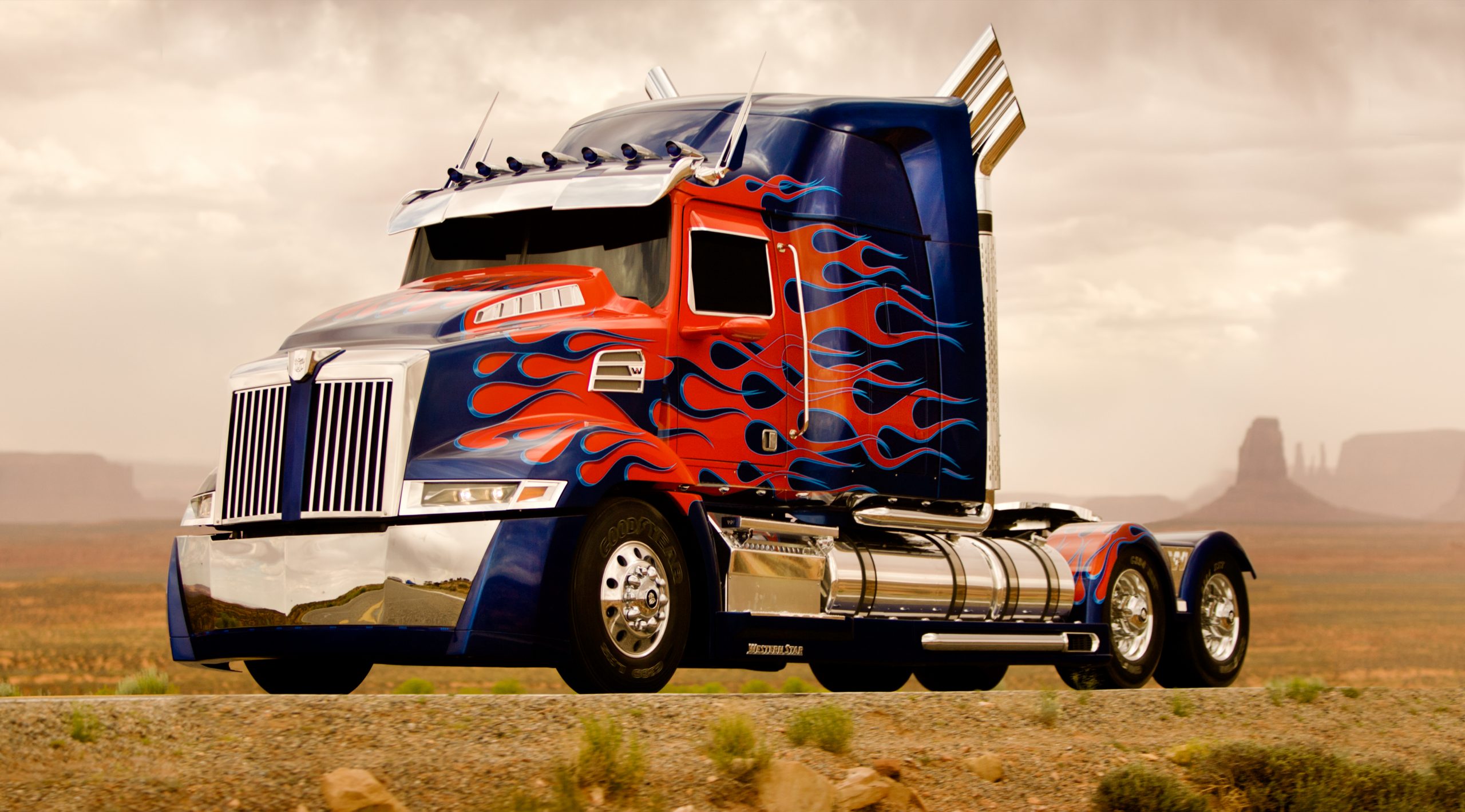 Transformers 4 | Primer vistazo a los vehículos autobots