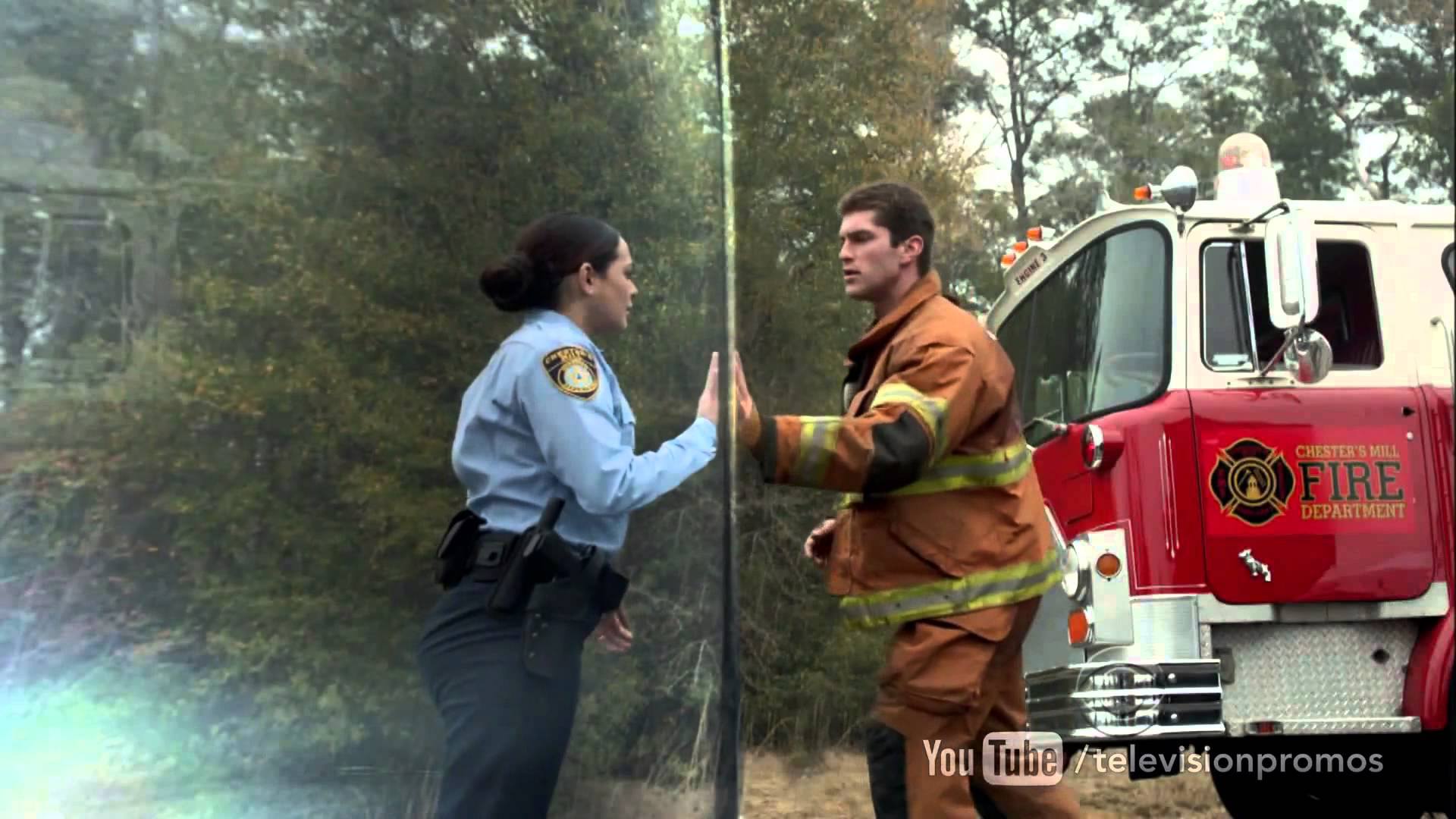 Under the Dome | Tráiler extendido de la serie de CBS