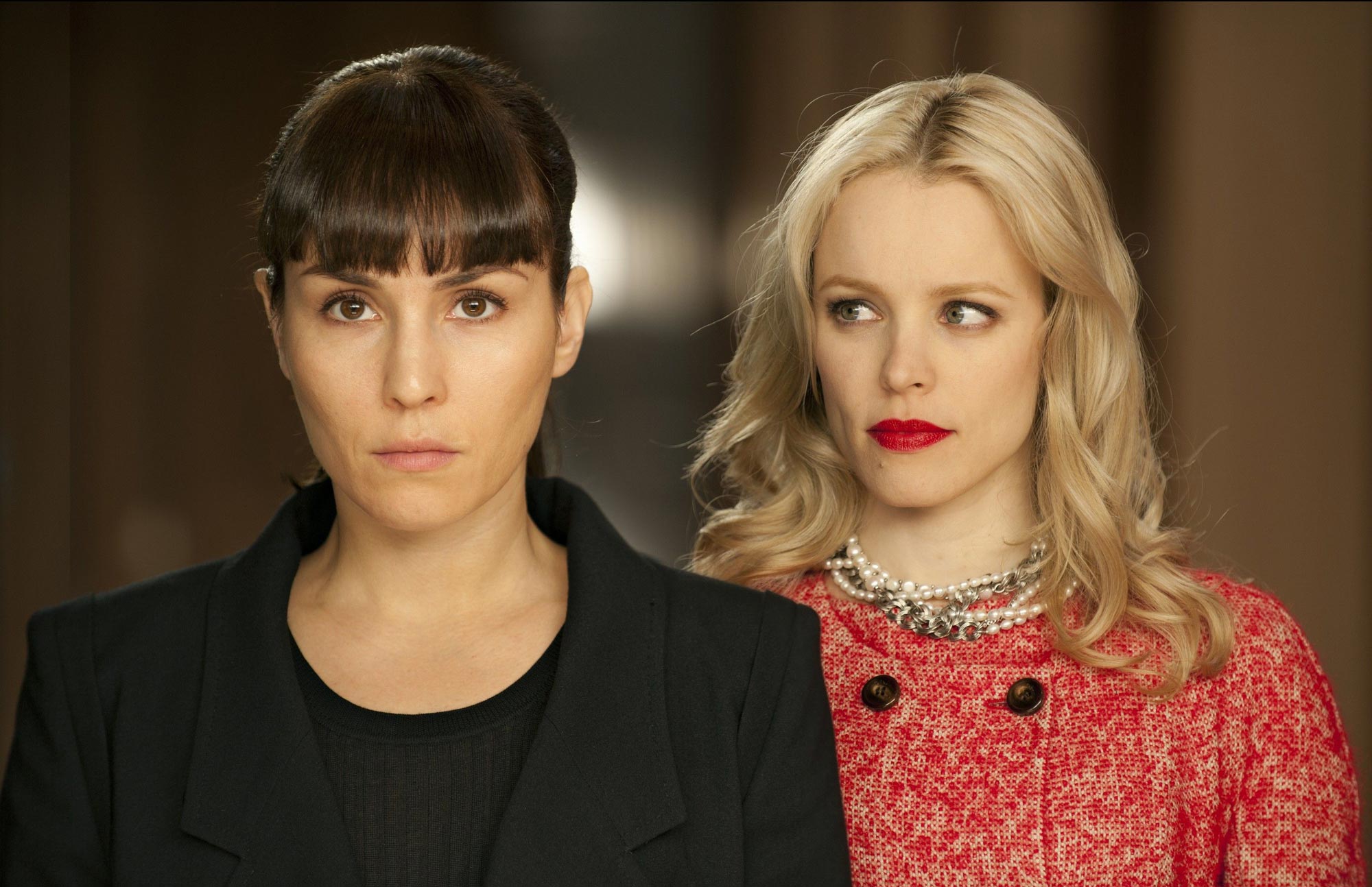 Pasión | Nuevo tráiler con Noomi Rapace y Rachel McAdams