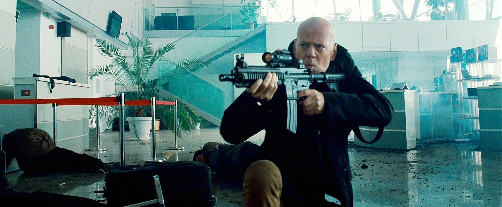 ¿Bruce Willis codicioso? ¿Por qué salió de Los Indestructibles 3?