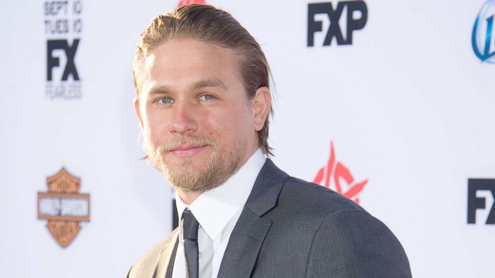 Charlie Hunnam abandona Cincuenta Sombras de Grey