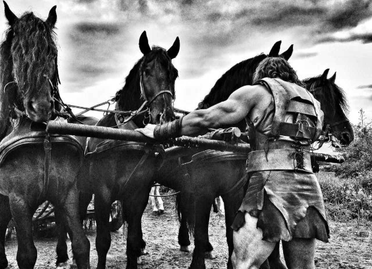 Hércules | La Roca se luce en las nuevas fotos