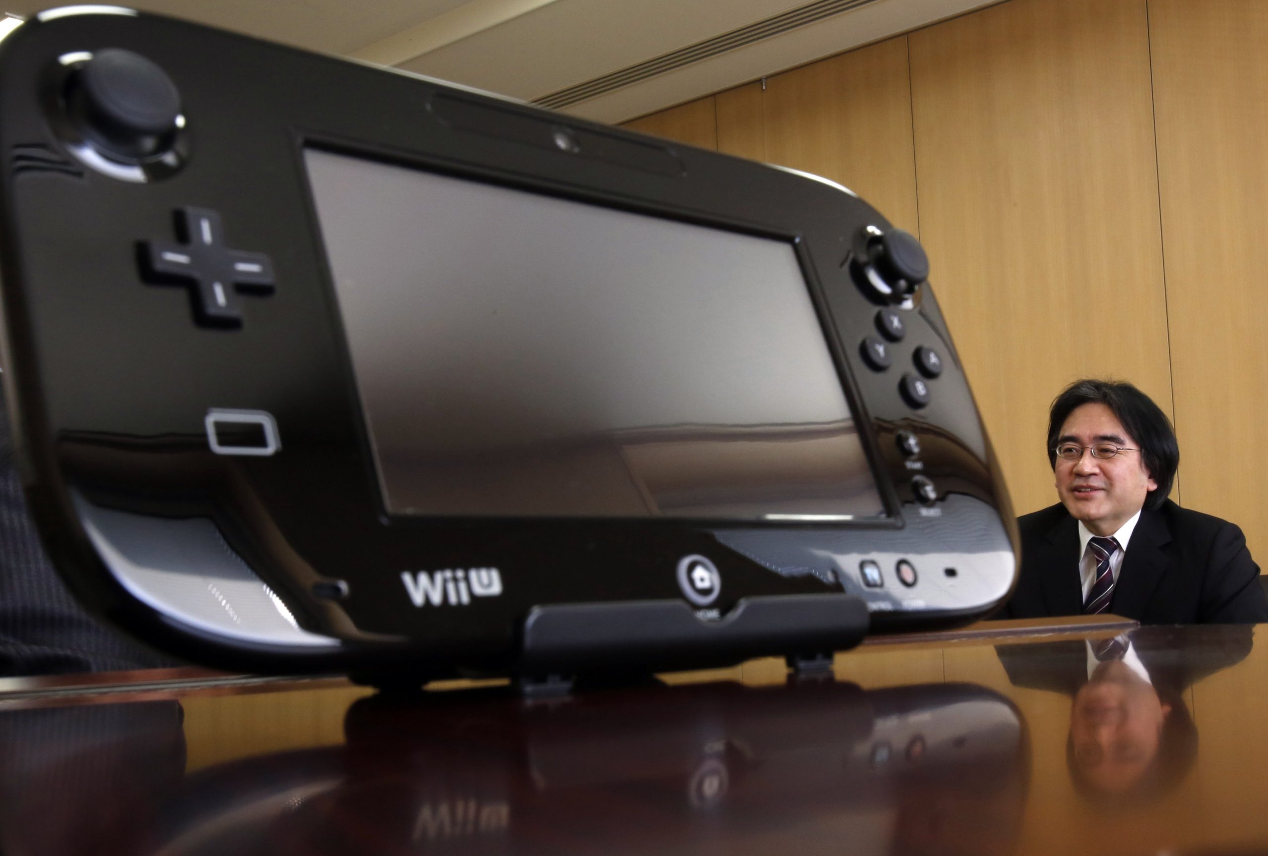 Nuevas consolas en la competencia es bueno para Nintendo: Iwata