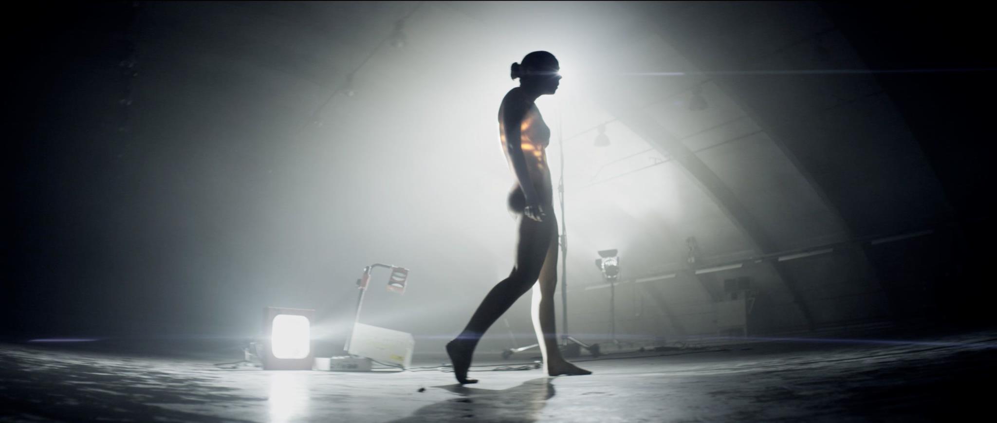 The Machine | Tráiler de otro filme ciencia ficción y androides