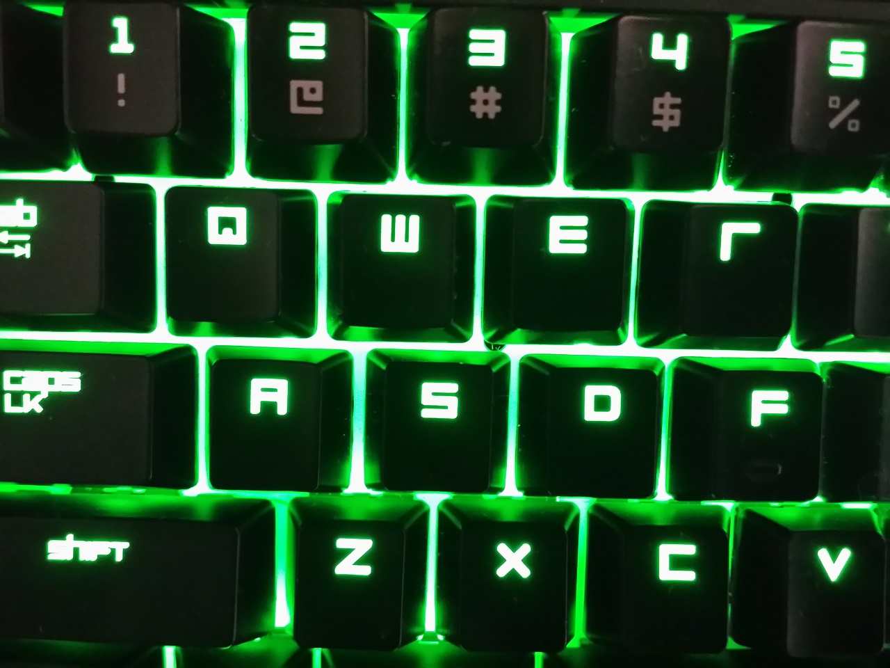 Razer BlackWidow Ultimate, el teclado con el que amas jugar en la oscuridad