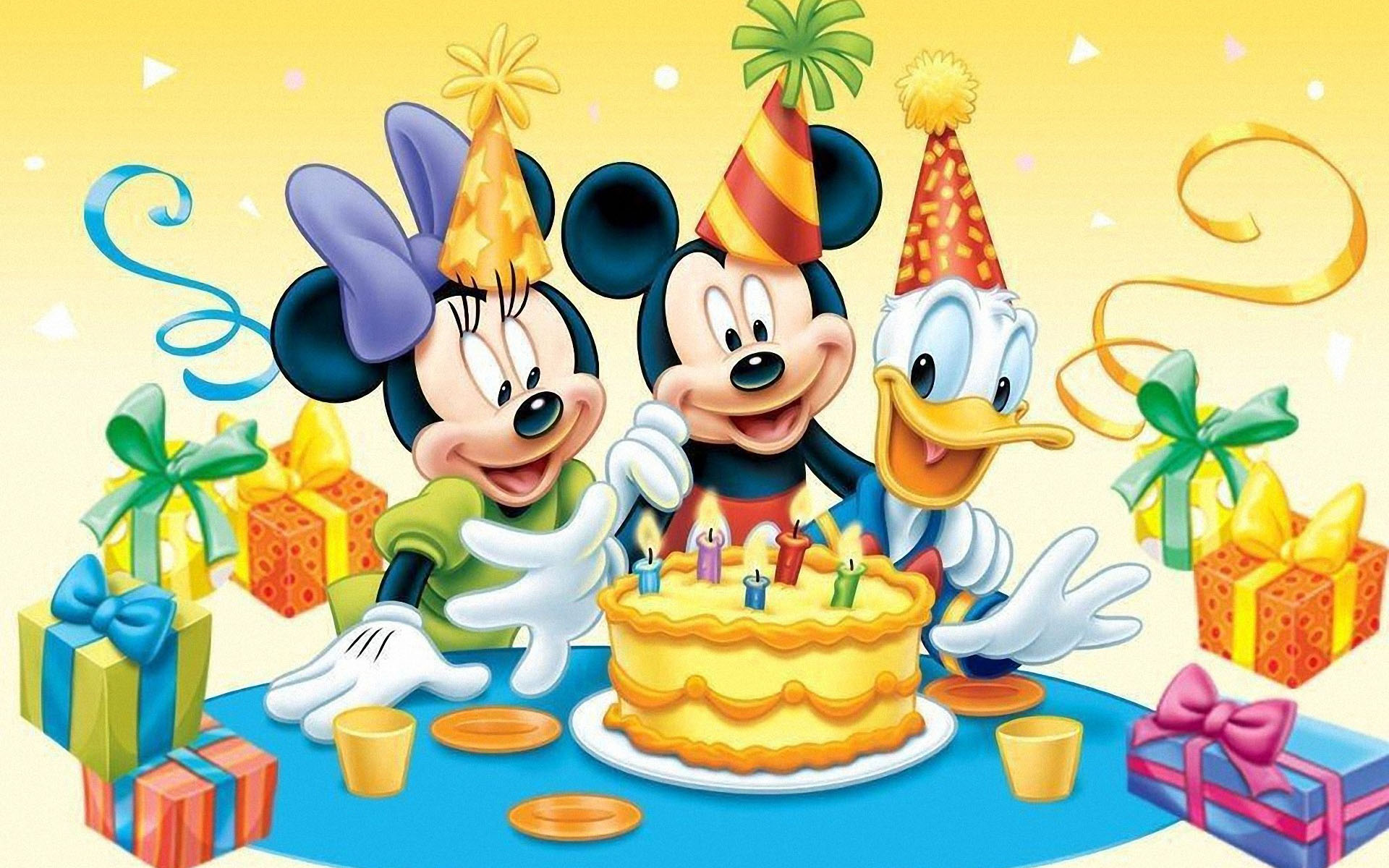 Disney celebra el cumpleaños de Mickey
