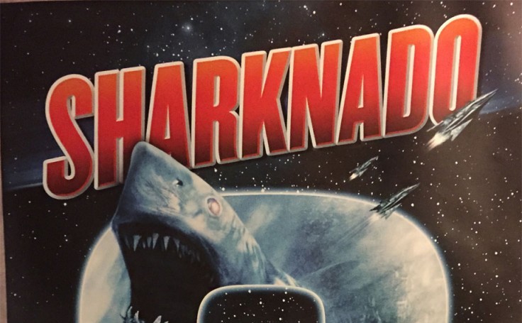 ¡Oh, Dios! Sharknado 3, y ya tenemos póster
