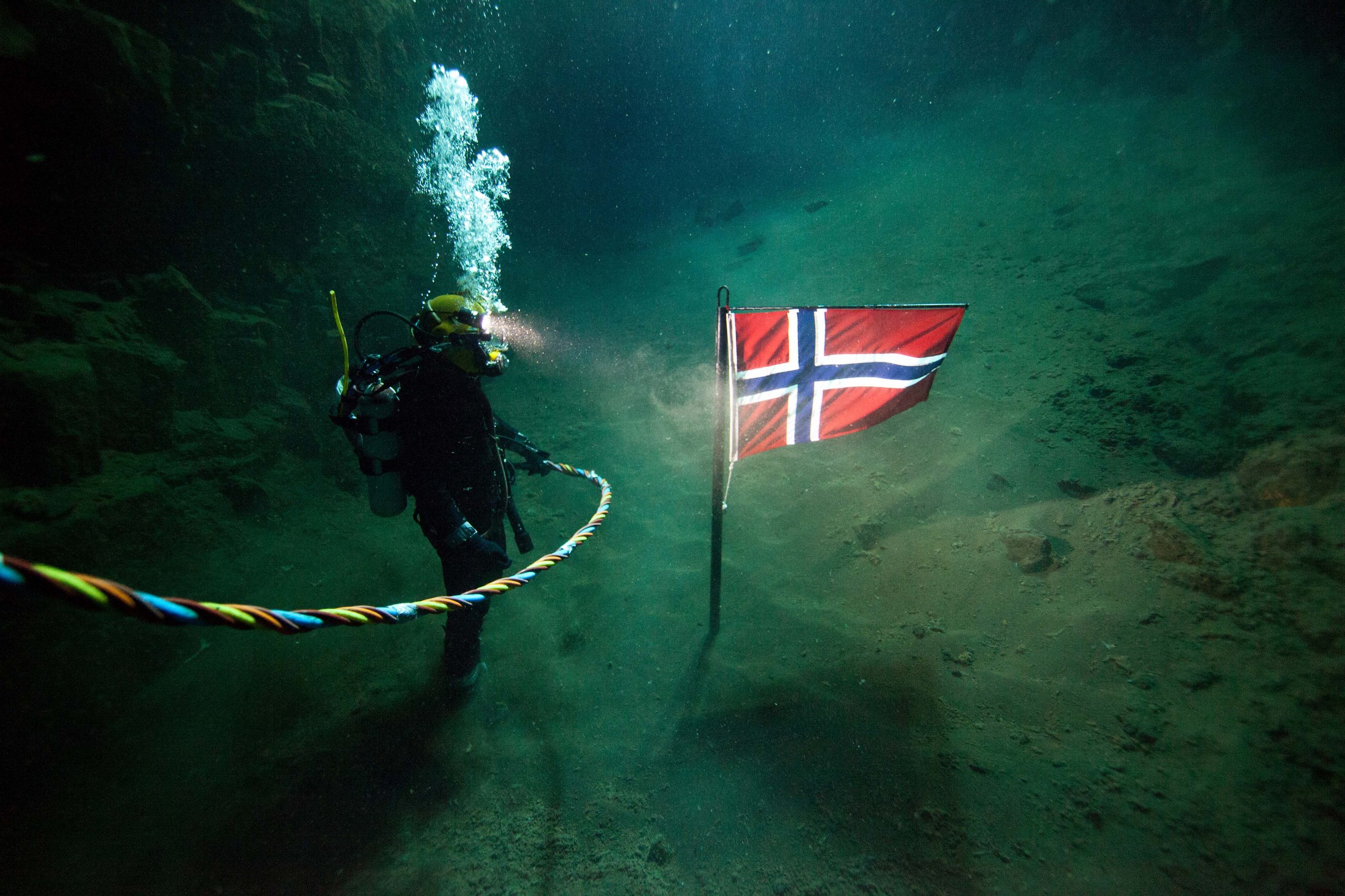 Liberan el primer clip y nuevo póster de Pioneer