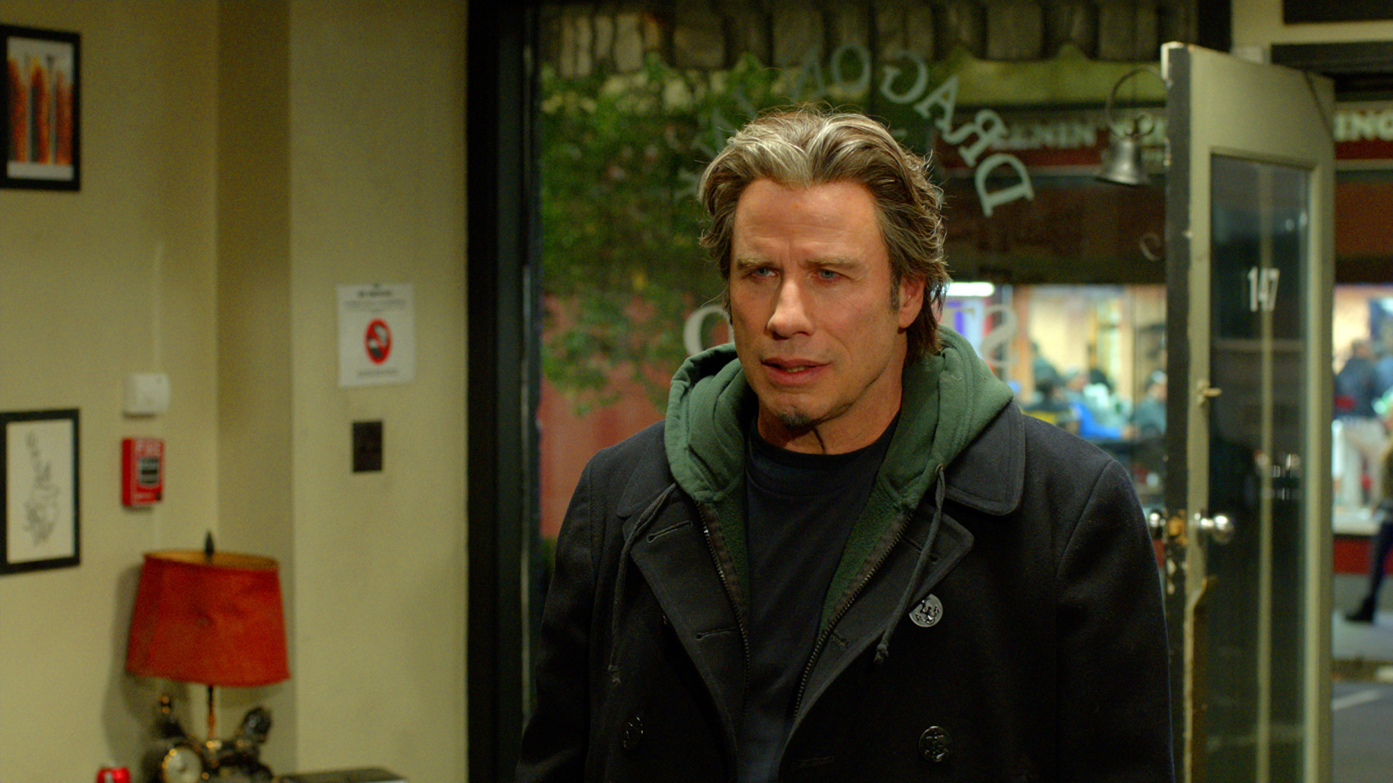 Estrena tráiler y póster de The Forger con John Travolta