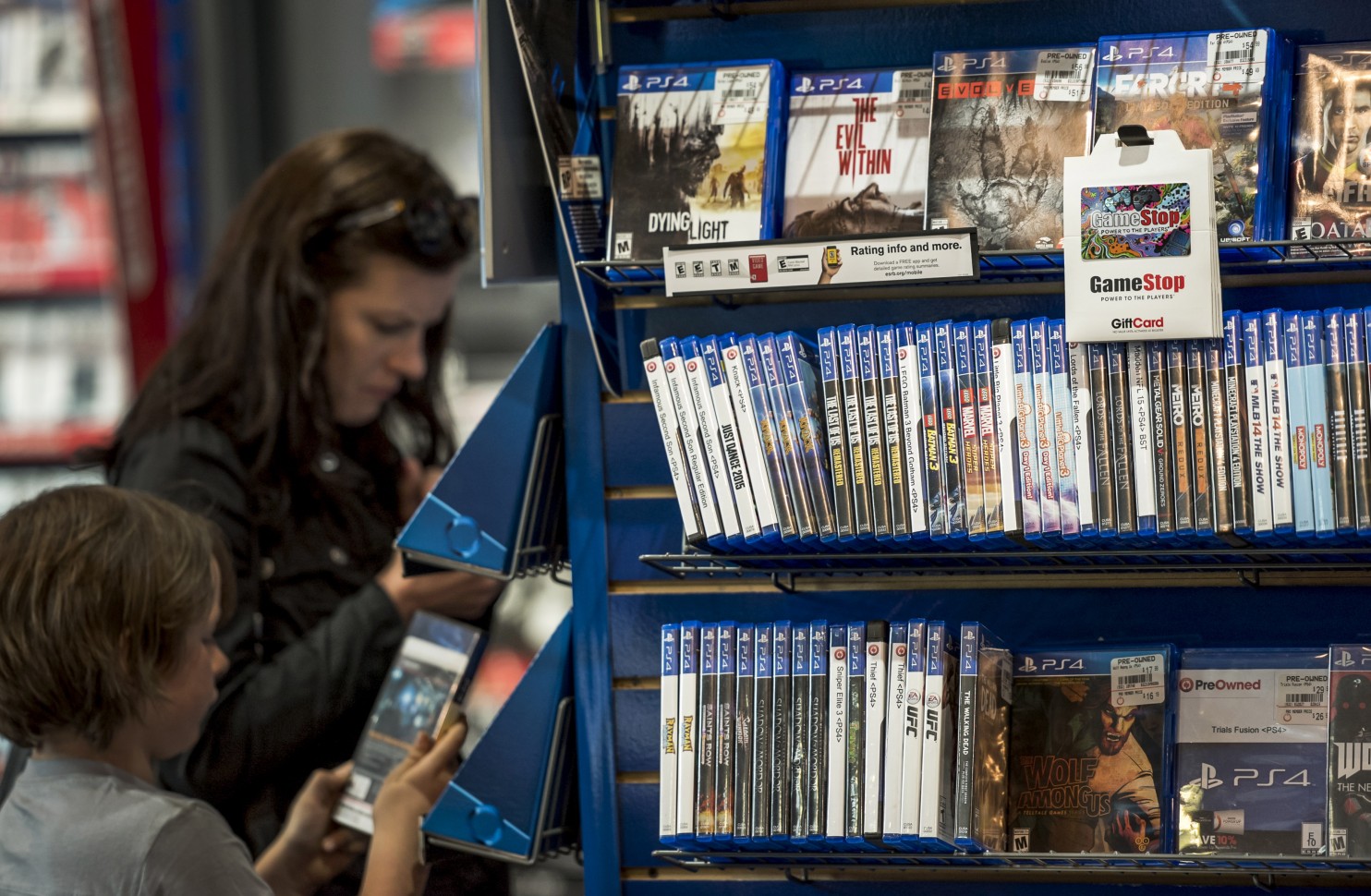 Propone PVEM multas millonarias a quienes vendan videojuegos violentos a menores